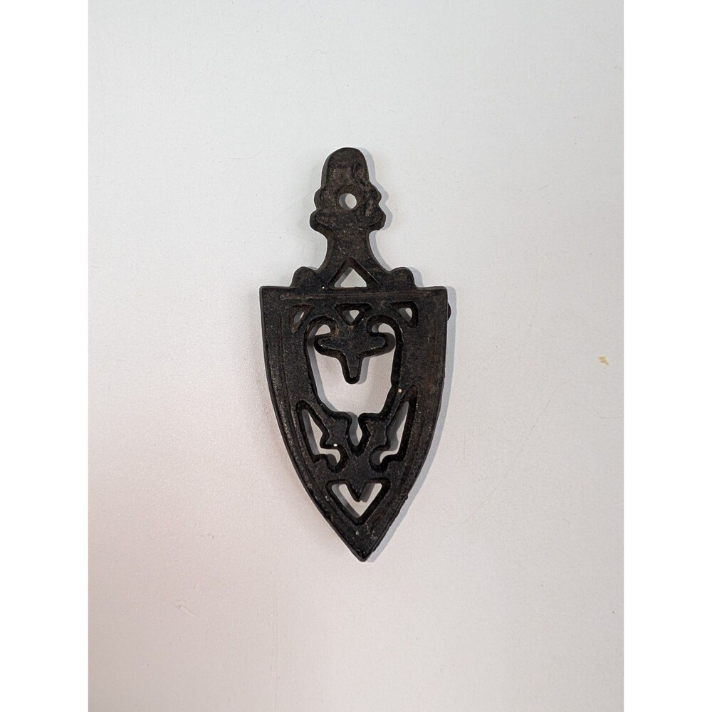 Vintage Cast Iron Trivet Arrowhead Wall Mount Rustic Black 4"